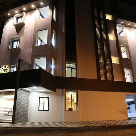 Hotel Lotus Chandrapur Esterno foto
