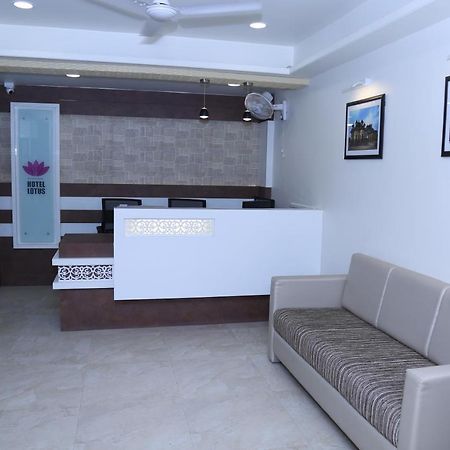 Hotel Lotus Chandrapur Esterno foto
