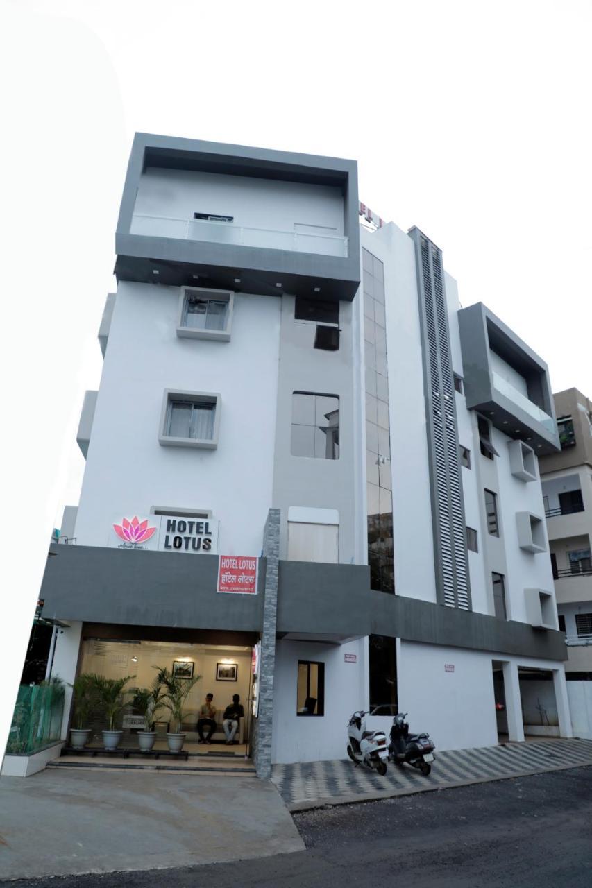 Hotel Lotus Chandrapur Esterno foto