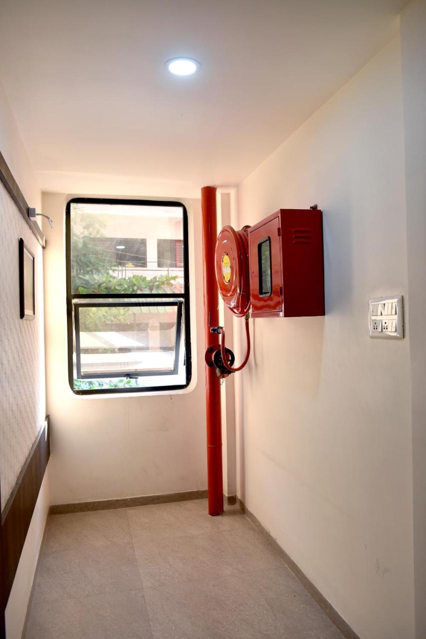 Hotel Lotus Chandrapur Esterno foto